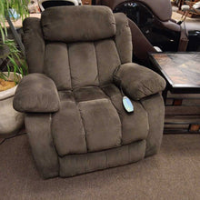 Load image into Gallery viewer, Power Recliner Lift Chair w/massage &amp; heat