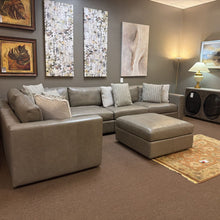 Load image into Gallery viewer, Bernhardt Stafford 5 piece Leather Sectional w/ Ottoman