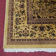 Load image into Gallery viewer, Wool Oriental Style Rug