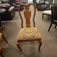 Load image into Gallery viewer, Set of 4 Queen Anne Dining Chairs