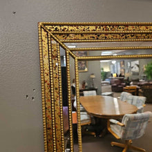 Load image into Gallery viewer, Wall Mirror
