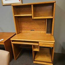 Load image into Gallery viewer, Oak Desk w/ Hutch