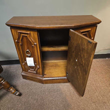 Load image into Gallery viewer, 1 Door Entry Cabinet