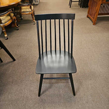 Load image into Gallery viewer, Round Dining Table w/4 Chairs