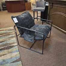 Load image into Gallery viewer, Black Frame/Grey Cushion Chair