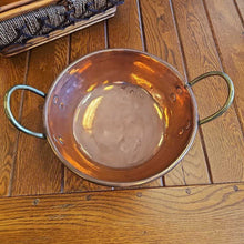 Load image into Gallery viewer, Copper Bowl w/Handles