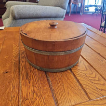 Load image into Gallery viewer, Wood Round Box w/Lid