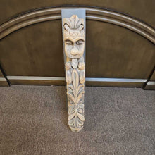 Load image into Gallery viewer, Antique Indian Hand Carved Architectural
