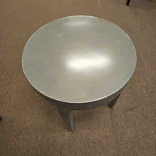 Load image into Gallery viewer, Metal Top End Table