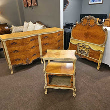 Load image into Gallery viewer, Vintage Romweber Twin Bedroom Set