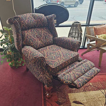 Load image into Gallery viewer, Lane Wing Back Recliner