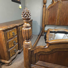 Load image into Gallery viewer, Bernhardt 4 Poster King Bed
