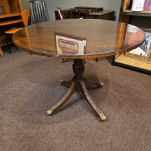 Load image into Gallery viewer, Vintage Round Table w/Glass on Top