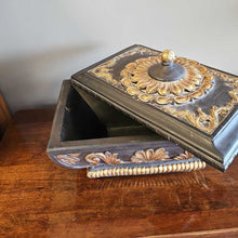 Load image into Gallery viewer, Black/Gold Box w/Lid