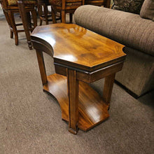 Load image into Gallery viewer, Heavy Wood End Table