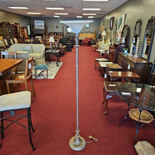 Load image into Gallery viewer, Floor Lamp