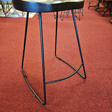 Load image into Gallery viewer, Counter Height Wood Top Barstool
