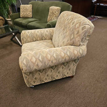 Load image into Gallery viewer, Thomasville Arm Chair