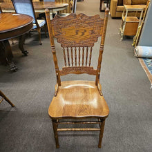 Load image into Gallery viewer, Round Oak Table w/1 Leaf &amp; 6 Chairs