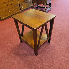 Load image into Gallery viewer, Square End Table