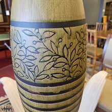 Load image into Gallery viewer, Large Green Vase