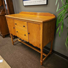 Load image into Gallery viewer, Small Oak Sideboard w/2 Drawer/2 Door