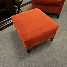 Load image into Gallery viewer, Vanguard Rouge Chair &amp; Ottoman
