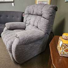 Load image into Gallery viewer, "The Beast" Big Man's Recliner
