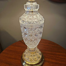 Load image into Gallery viewer, Glass Base Table Lamp