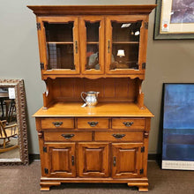Load image into Gallery viewer, Young Republic Hutch