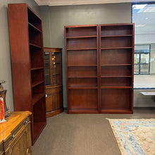 Load image into Gallery viewer, Wooden Bookcase
