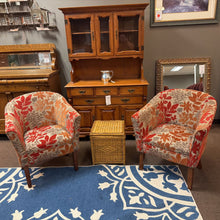 Load image into Gallery viewer, Leaf Patterned Occasional Chair