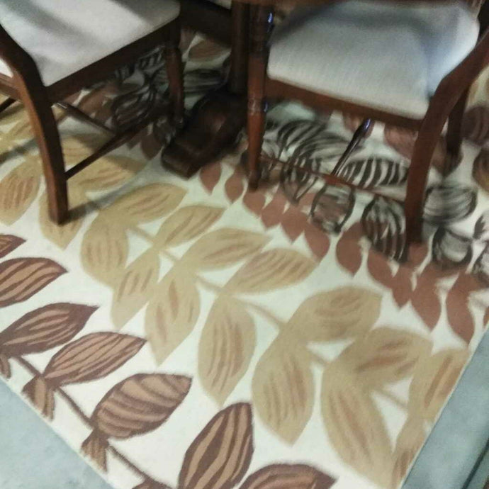 Brown/Tan Leaf Pattern Area Rug