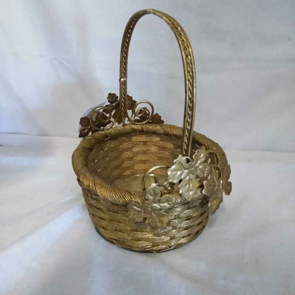 Gold Holiday Basket W/Gold Leafed Handle