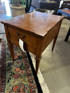 Vintage 1 Drawer End Table