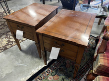 Load image into Gallery viewer, Vintage 1 Drawer End Table
