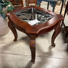 Load image into Gallery viewer, Vintage Mahogany End Table w/Beveled Glass Insert Top