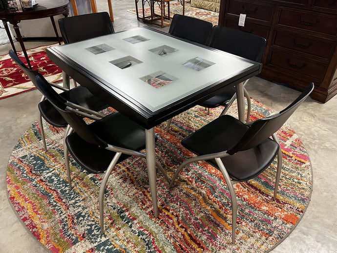 Italian Calligaris Dining Table w/ 6 Atomic Leather Chairs Black. Convertable4-6 People