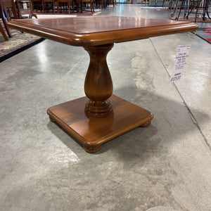 Ethan Allen Nutmeg Maple End Table